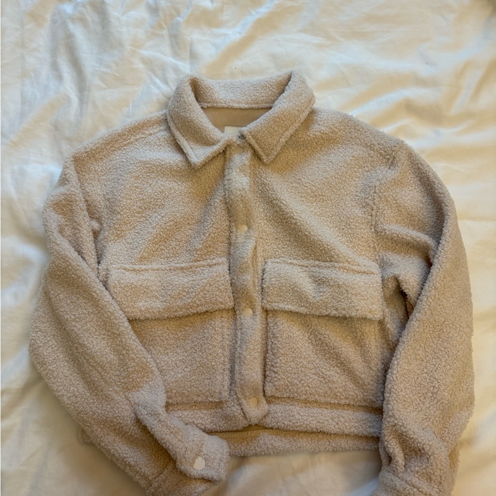 Abercrombie cropped sherpa jacket